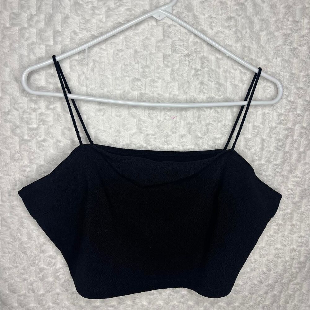 Shein-curve-plus Women's Black Crop-top